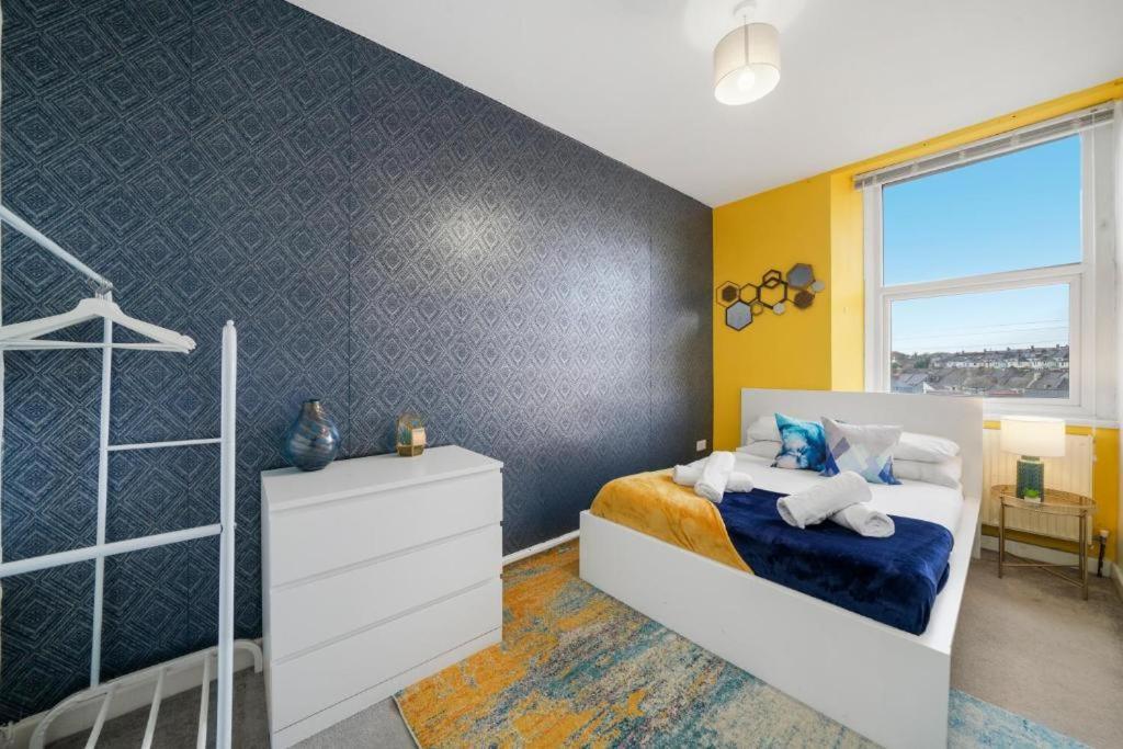 Fashionable In - Sleeps 4 Apartment Plymouth