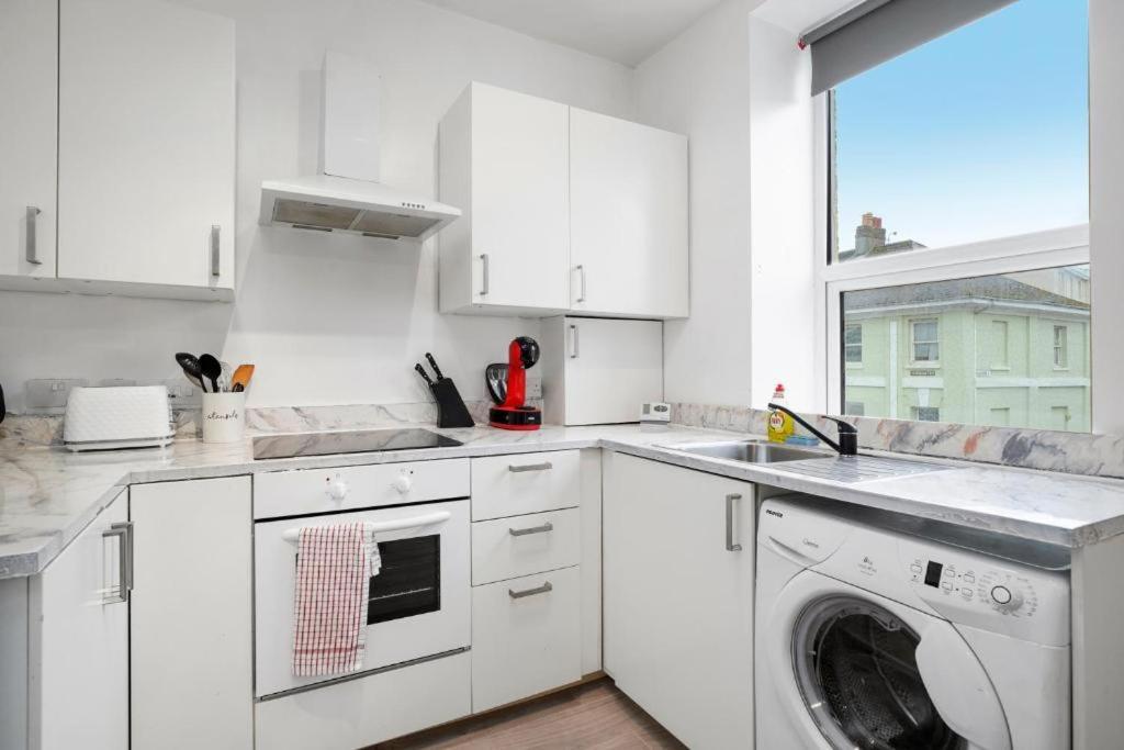 Fashionable In - Sleeps 4 * Plymouth