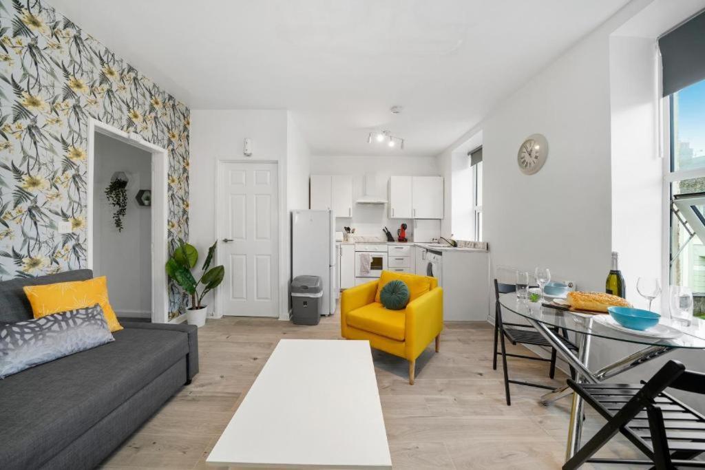 Fashionable In - Sleeps 4 * Plymouth