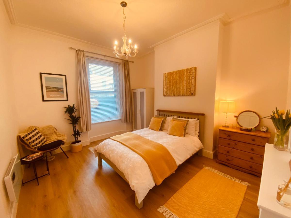 Apartment On The & Coastal Path With Free Parking *