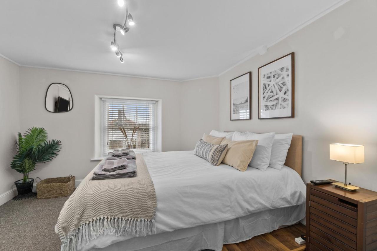 New 2024 Modern Luxury On The In Devon - Free Parking, Pets Welcome, Sleeps 10 *