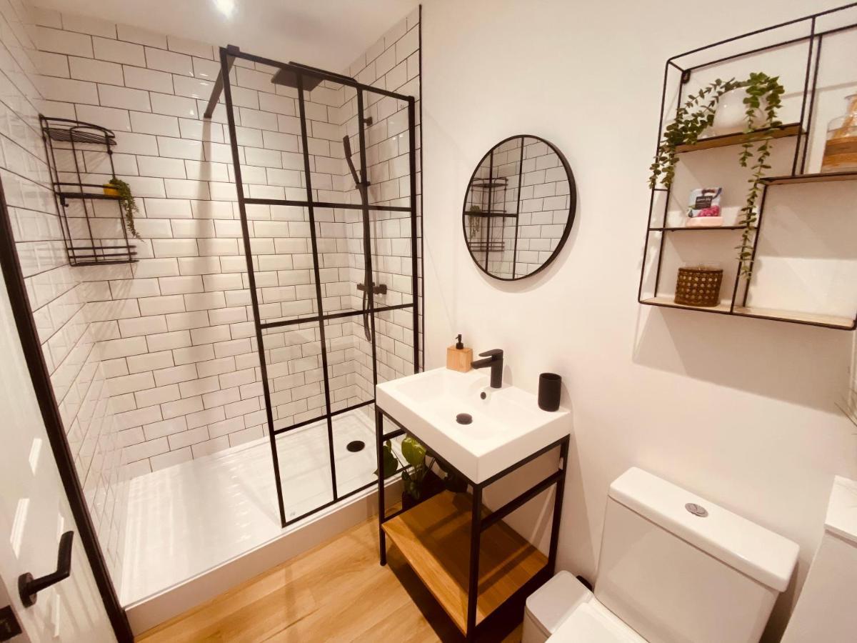 Apartment On The & Coastal Path With Free Parking