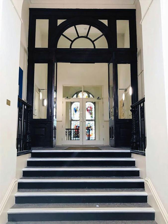 Apartment Luxury 1 Bedroom Duplex With Free Parking *
