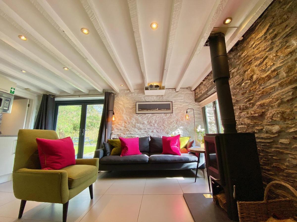 Sunridge Fishing With Hot Tub & Giant Cinema Holiday home