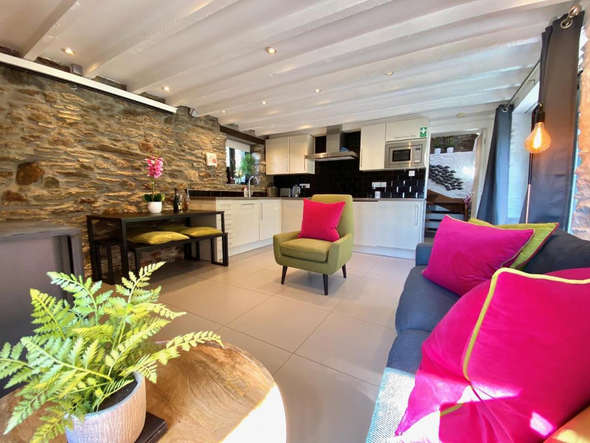 Sunridge Fishing With Hot Tub & Giant Cinema Holiday home