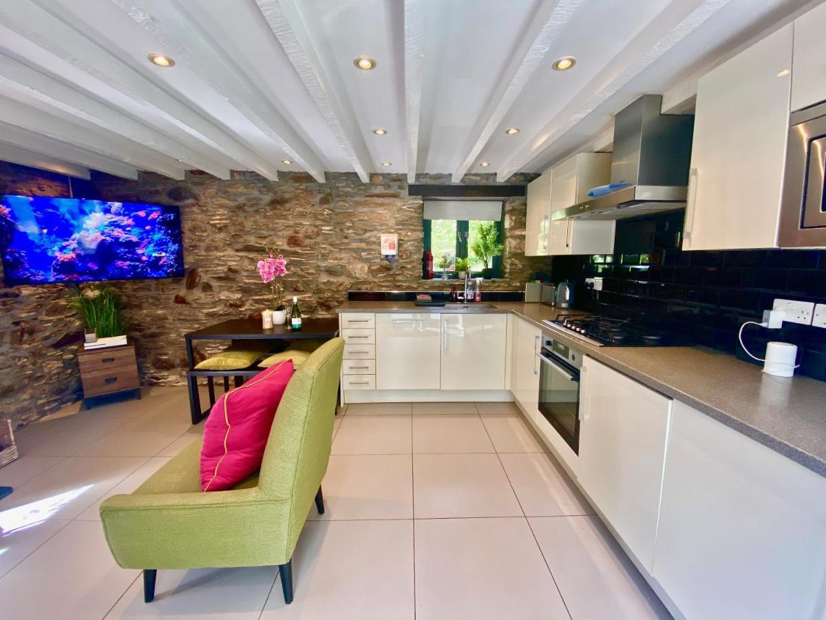 Holiday home Sunridge Fishing With Hot Tub & Giant Cinema Plymouth