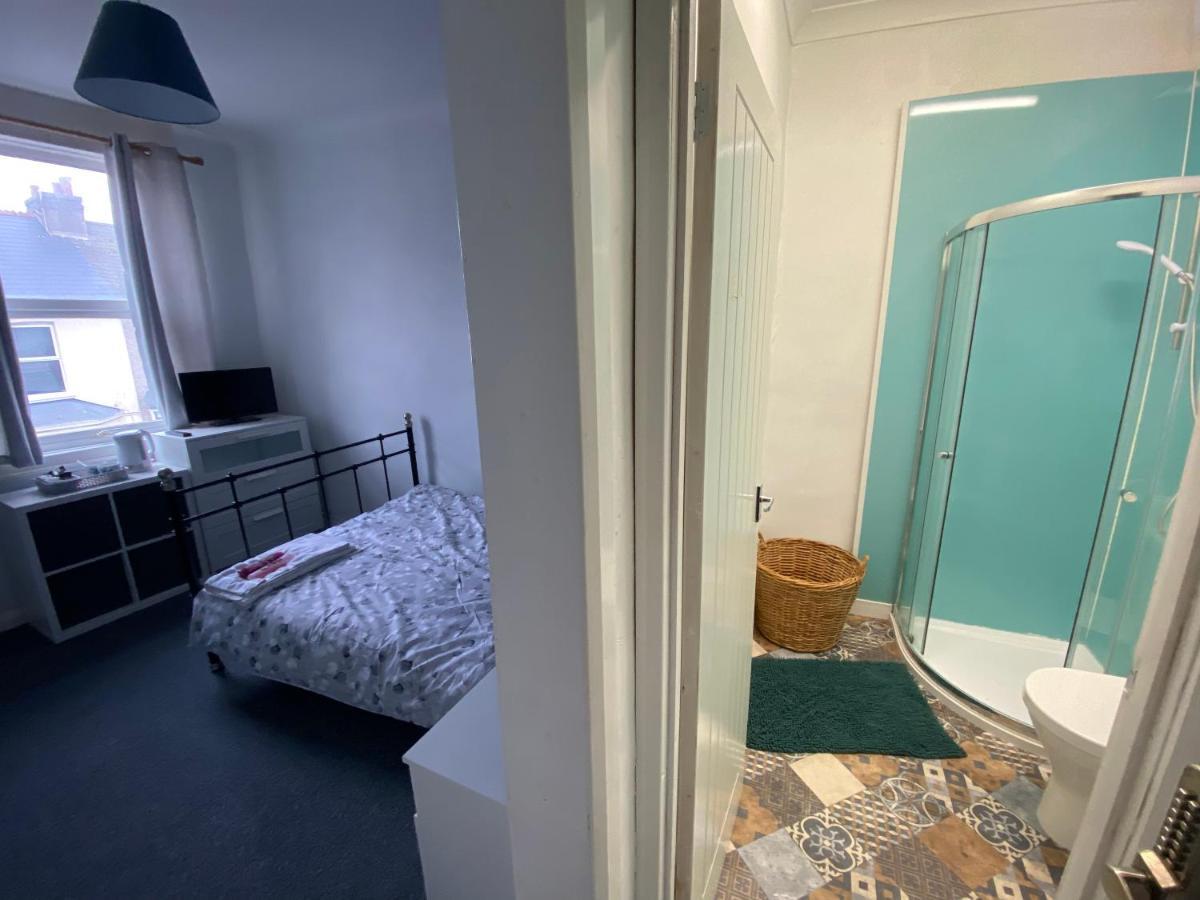 Homestay The Nook En-suite Plymouth