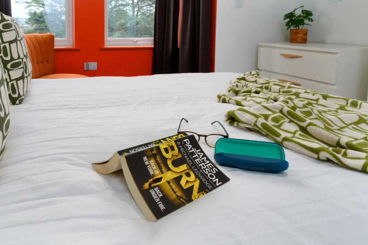 Two - Private Car Park, Comfortable And Well Equipped - By Ocean Retreats Apartment Plymouth