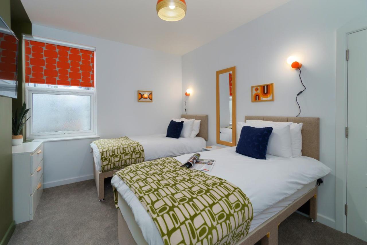 Apartment Two - Private Car Park, Comfortable And Well Equipped - By Ocean Retreats *