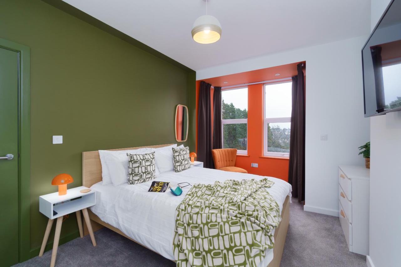 Apartment Two - Private Car Park, Comfortable And Well Equipped - By Ocean Retreats