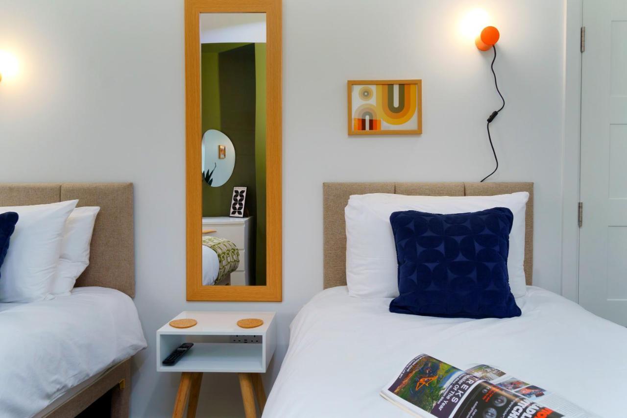 Two - Private Car Park, Comfortable And Well Equipped - By Ocean Retreats