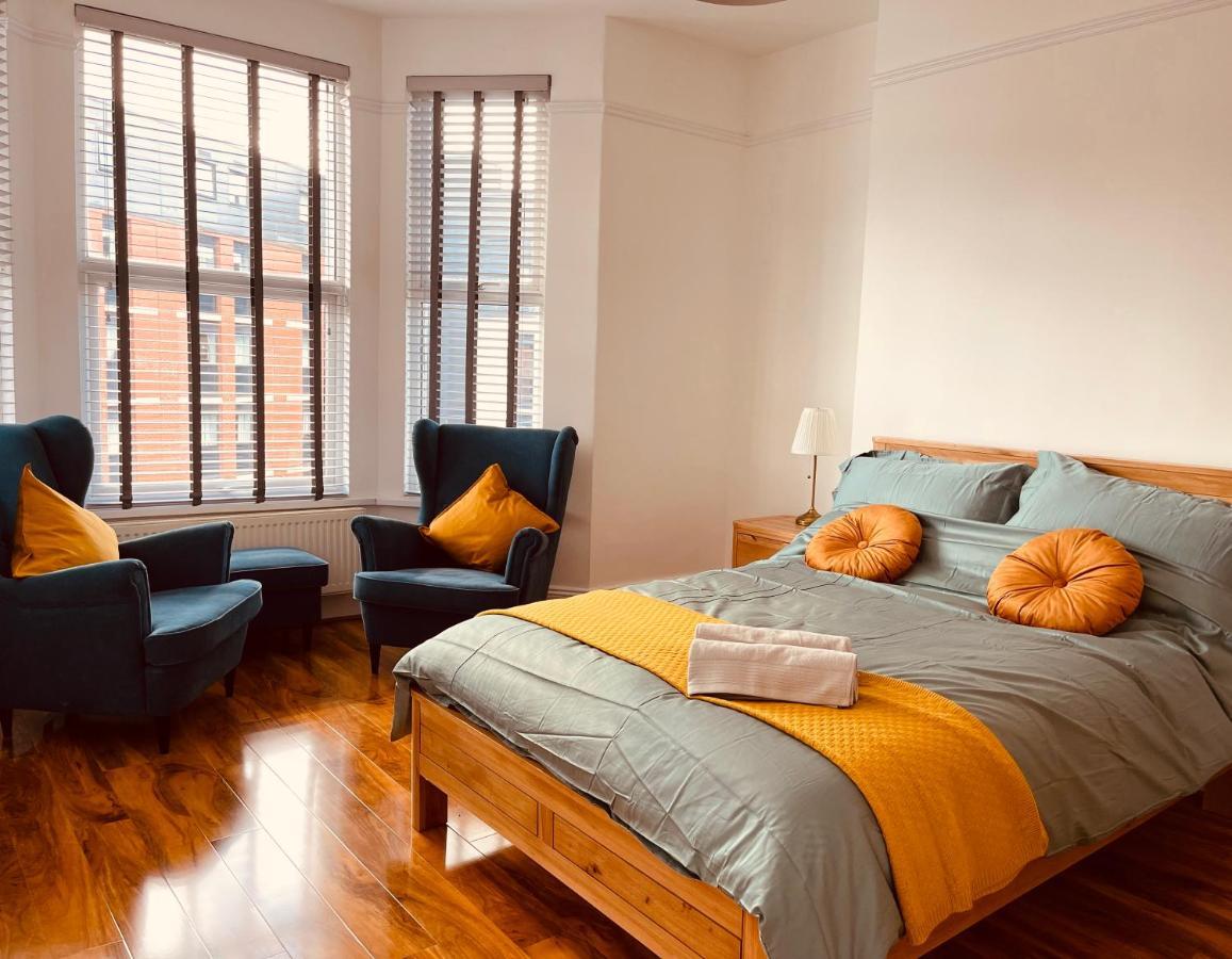 Modern Luxury 3 Bed House * Plymouth