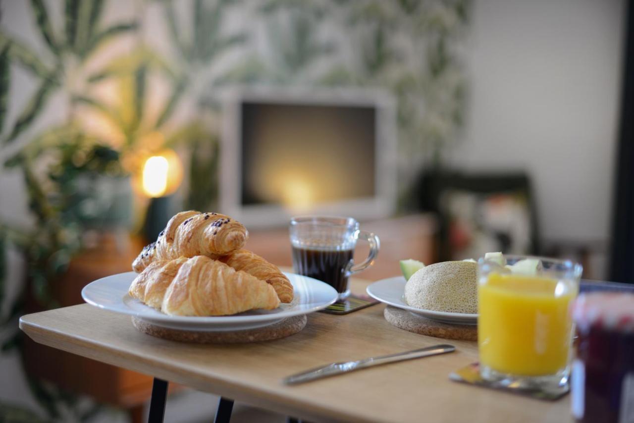 Two - Private Car Park, Comfortable And Well Equipped - By Ocean Retreats Apartment Plymouth