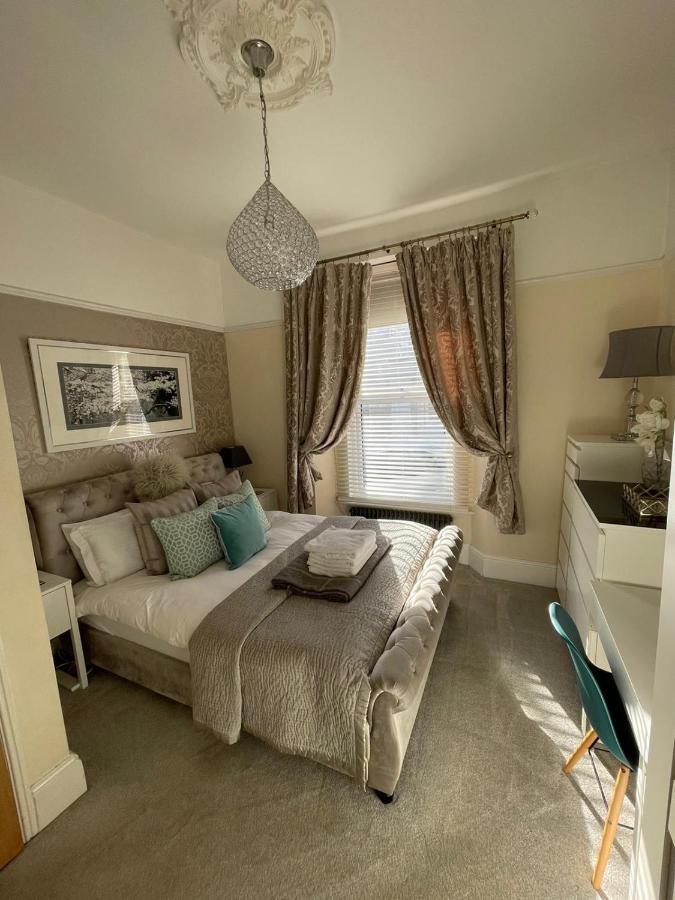 Luxury Close To Centre Apartment *