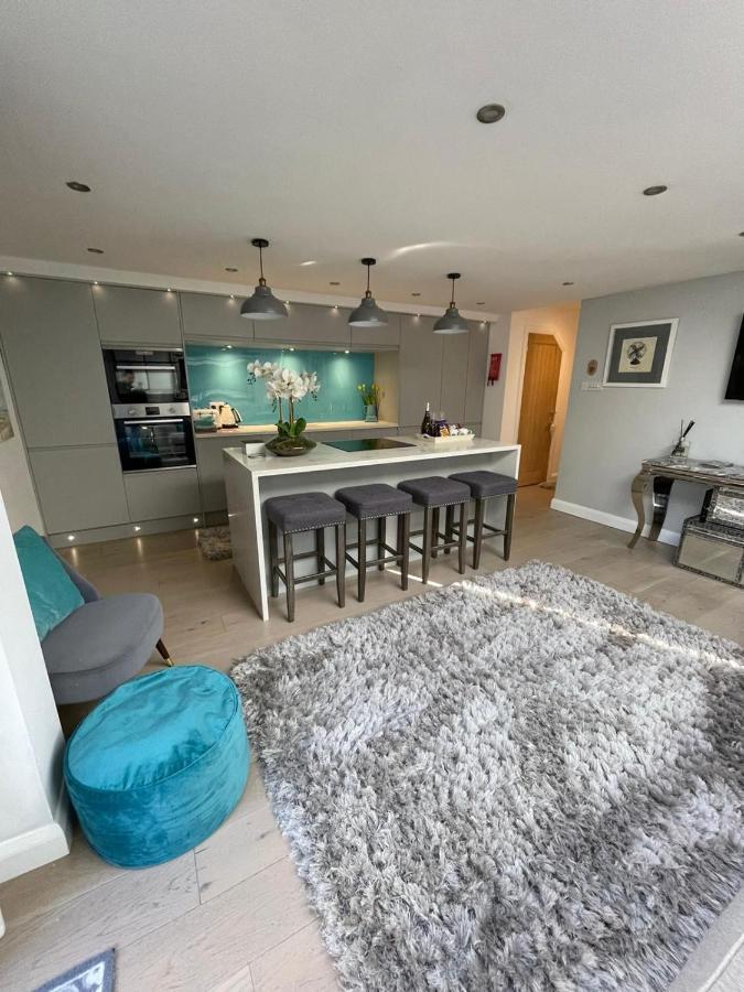Luxury Close To Centre Apartment Plymouth