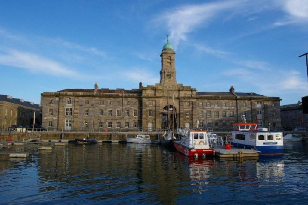Royal William Yard. High Spec Apt. *