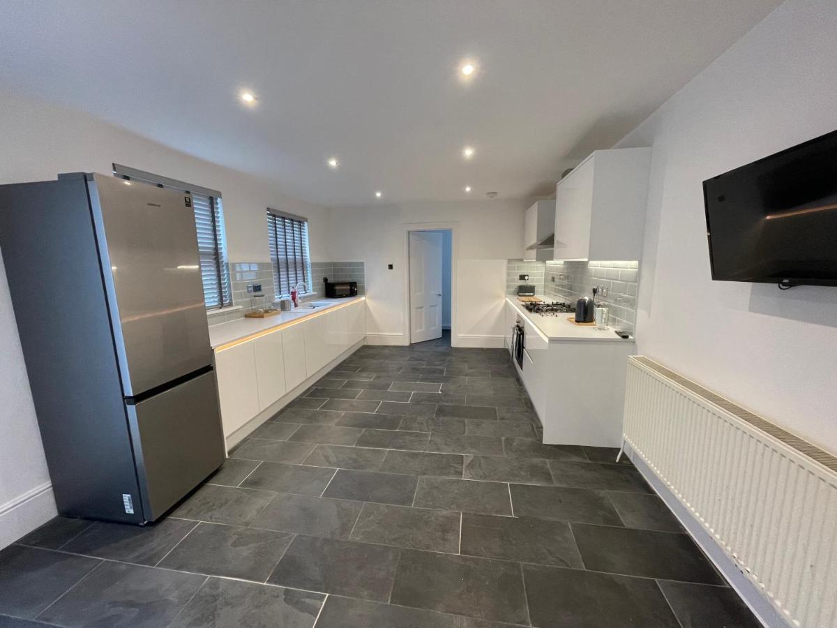 Modern Luxury 3 Bed House *