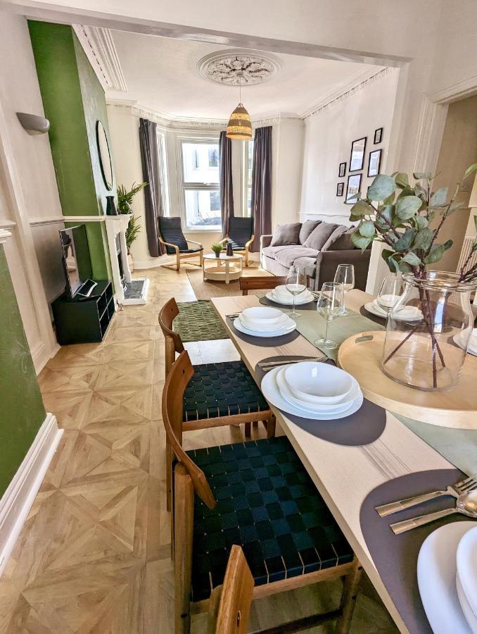 Ocean Avenue Apartment *
