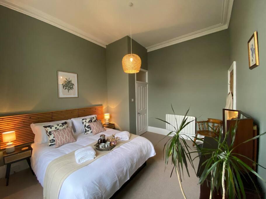 Fabulous Flat In Durnford Street *