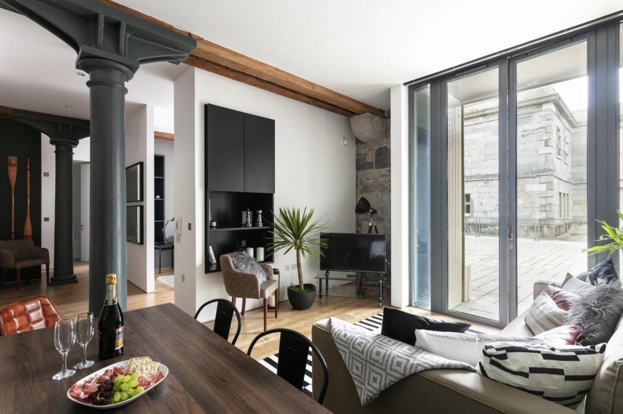 Two-bedroom At Royal William Yard, *