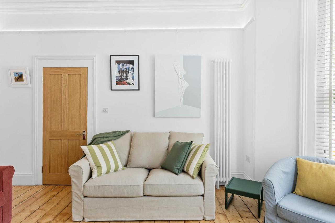 Park House: Historic Gem With Coastal Views Holiday home