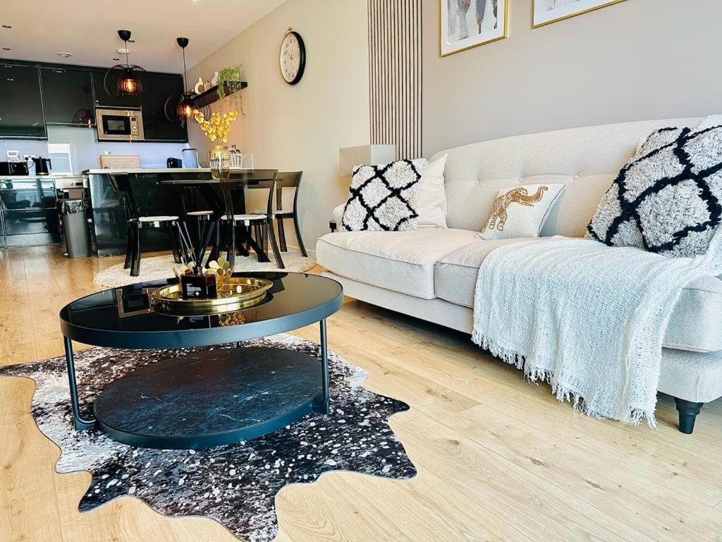 The Lux At Pierson House Apartment