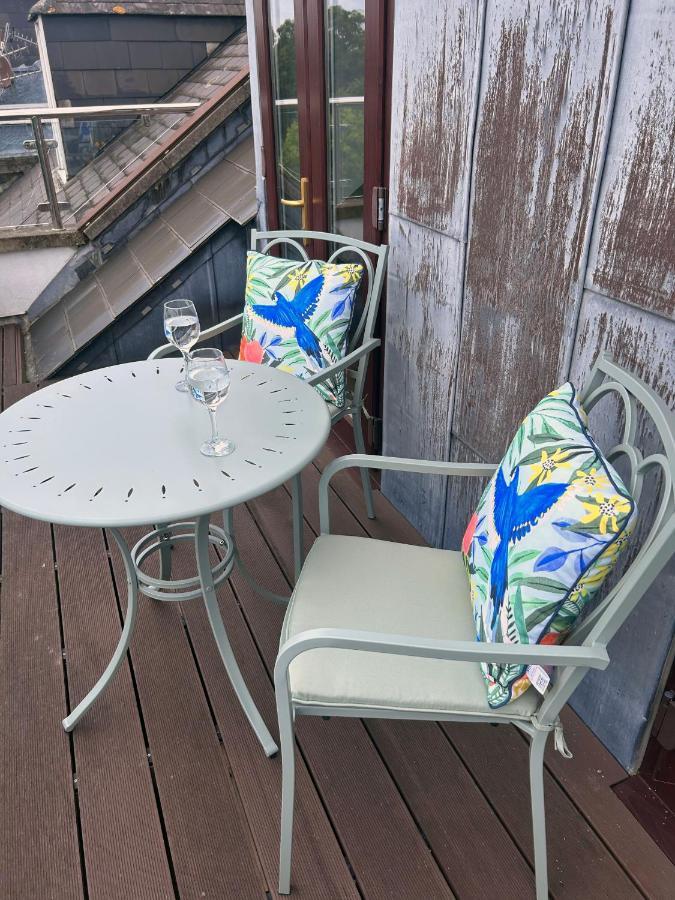 Seascape Penthouse With Free Parking Plymouth