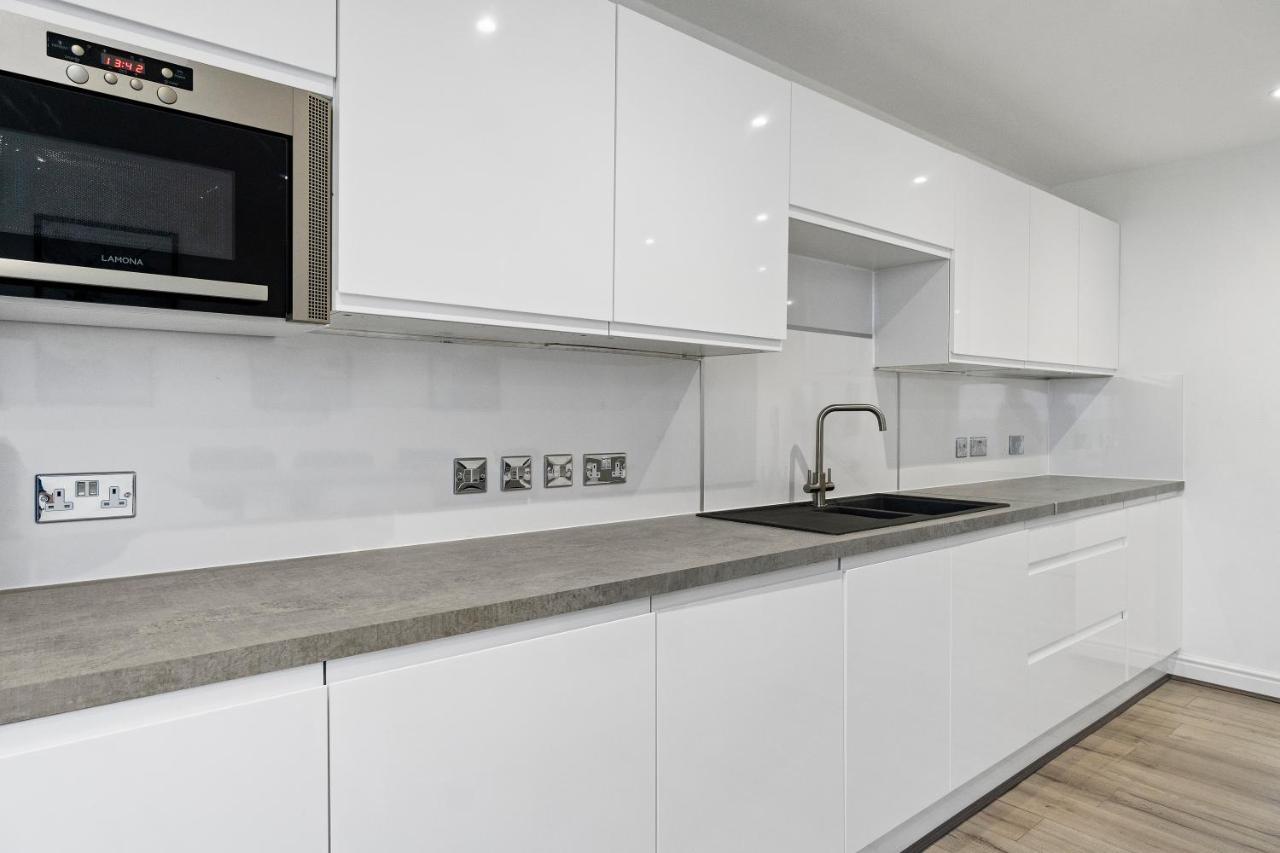 Large Penthouse By Opal Plymouth