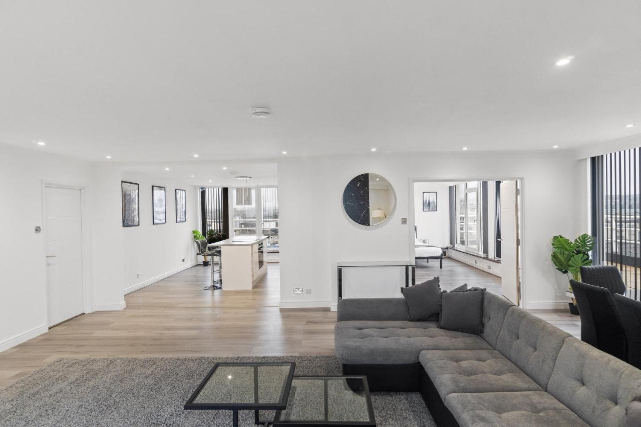Large Penthouse By Opal Apartment