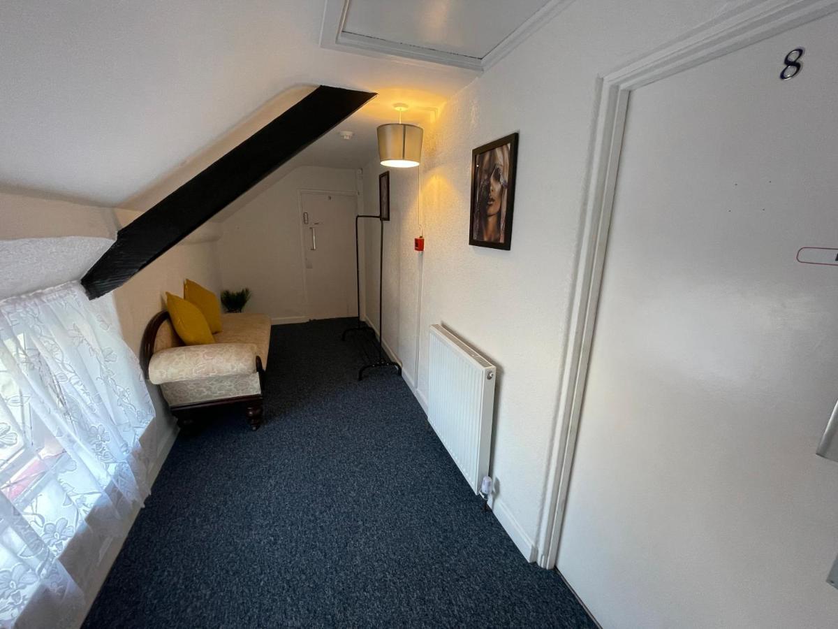 Station House Guest house *
