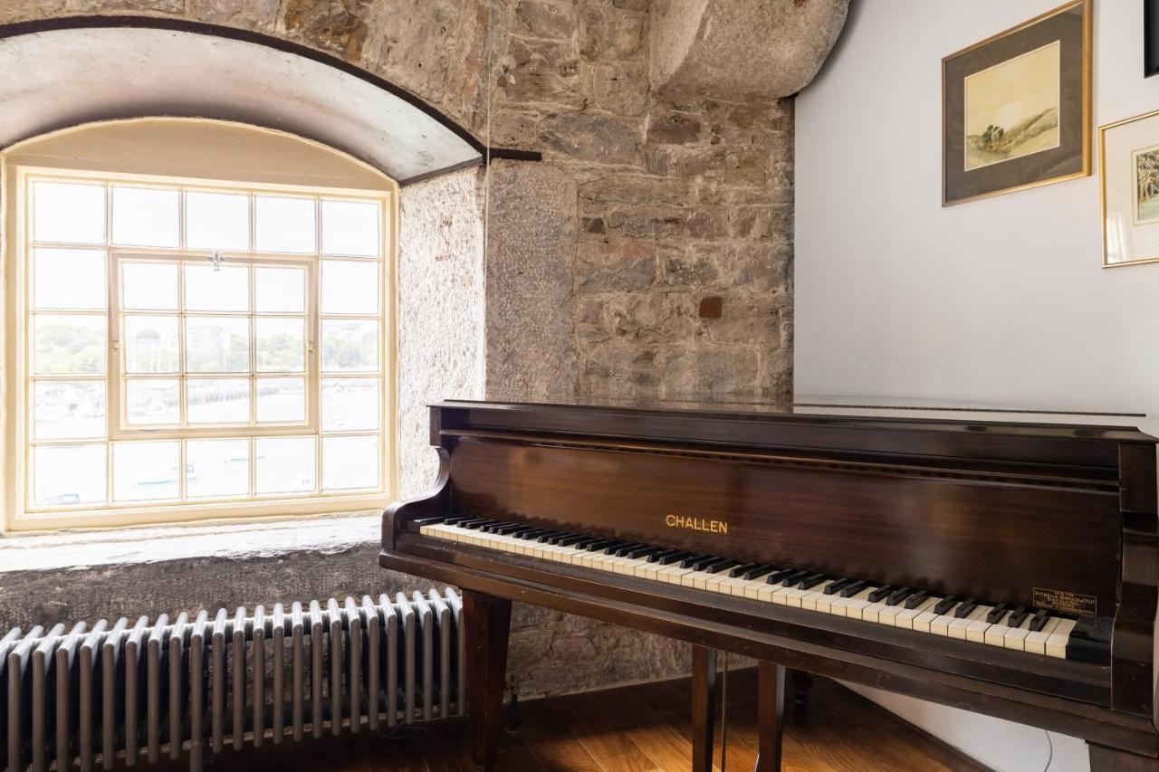 Apartment Luxury 2 Bed In Historic Royal William Yard *