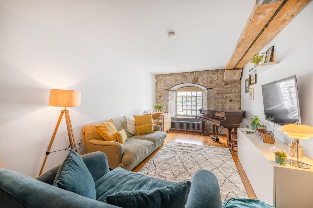 Luxury 2 Bed In Historic Royal William Yard Apartment *
