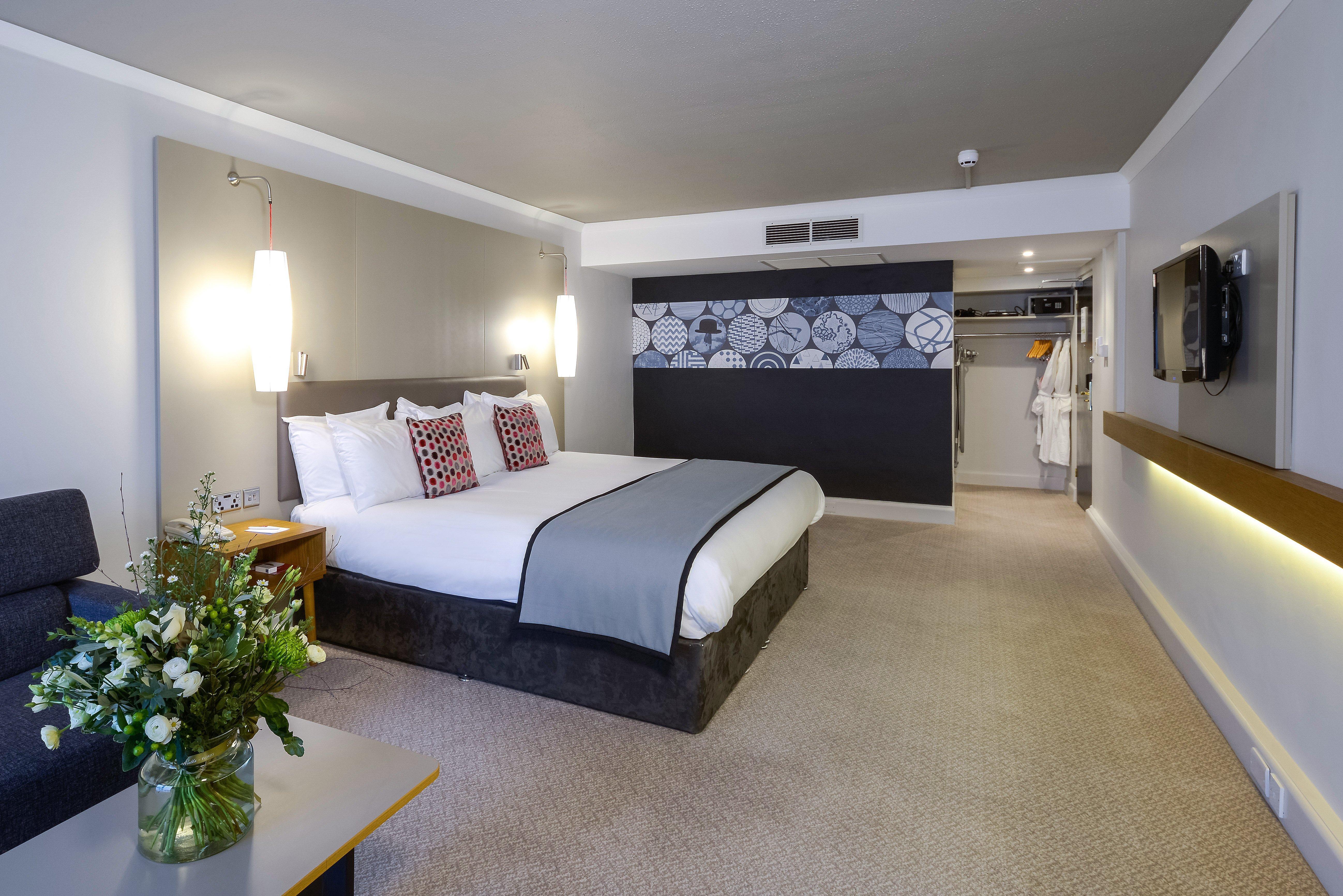 Crowne Plaza By Ihg Hotel 4*