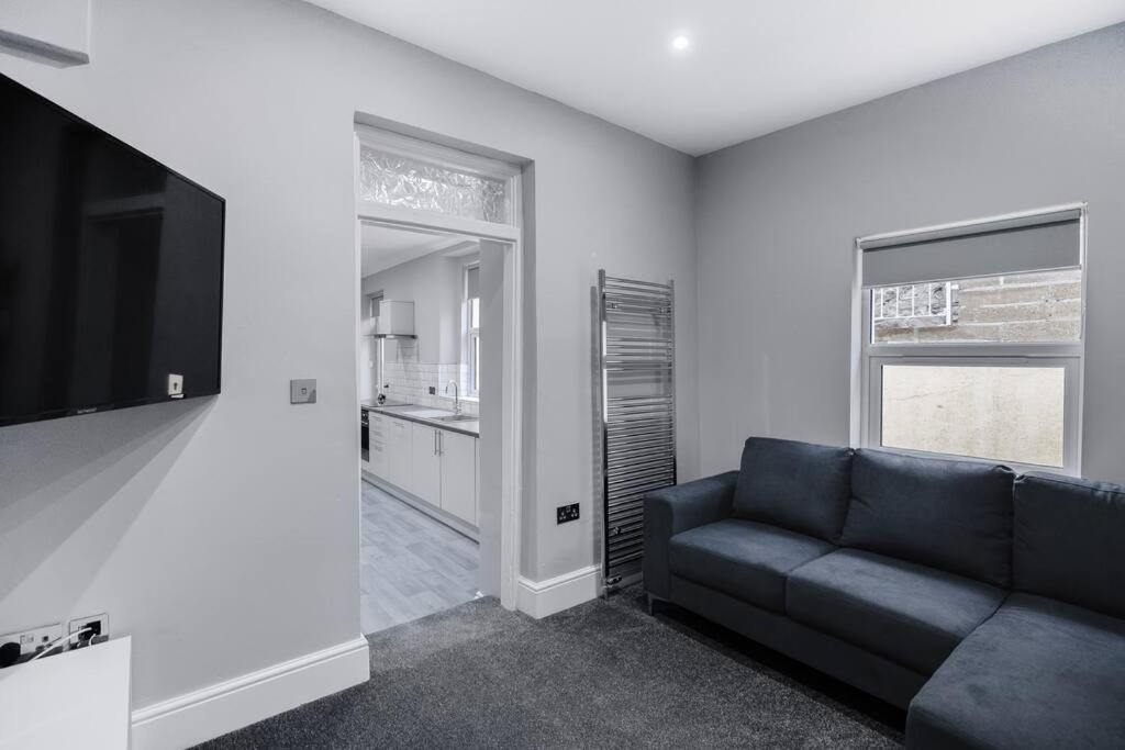 Brand New Huge 2 Bedroom Ground Floor Flat