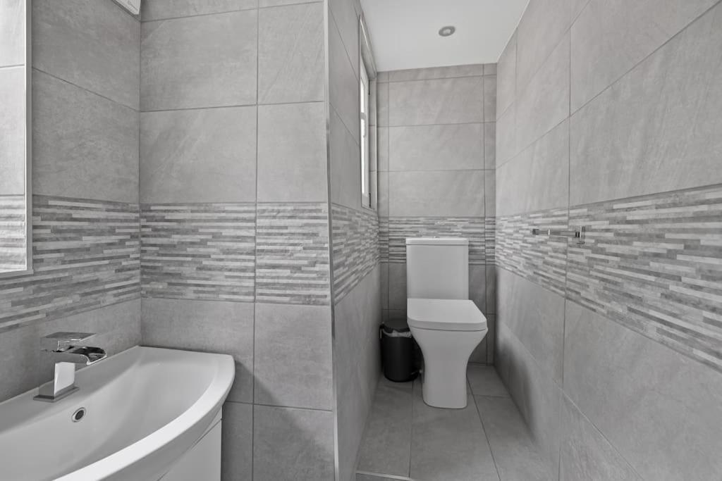 Brand New Huge 2 Bedroom Ground Floor Flat