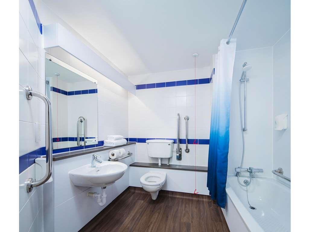 Travelodge 3* Plymouth