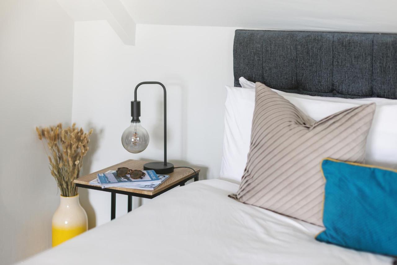 1 Bedroom - Sleeps 5 - Habita *