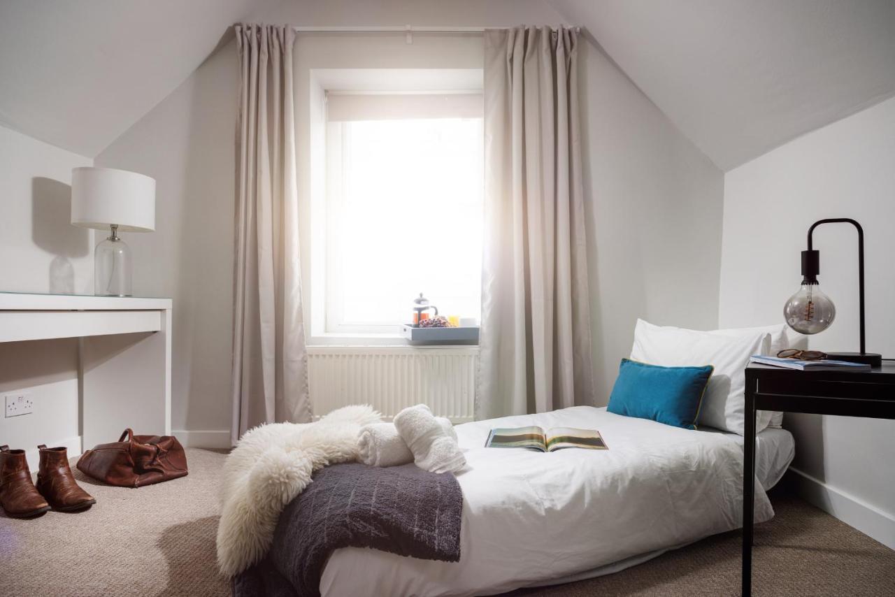 1 Bedroom - Sleeps 5 - Habita Plymouth