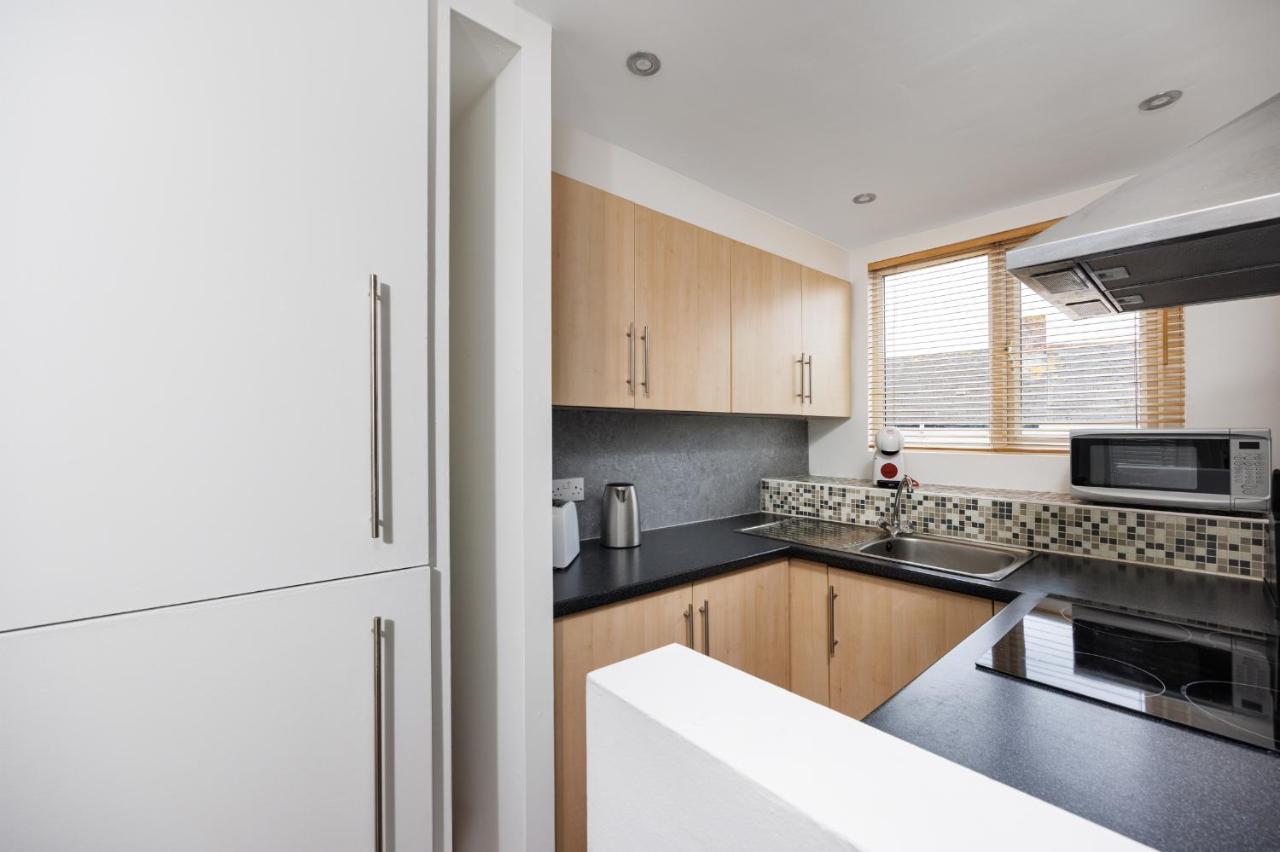 1 Bedroom - Sleeps 5 - Habita *
