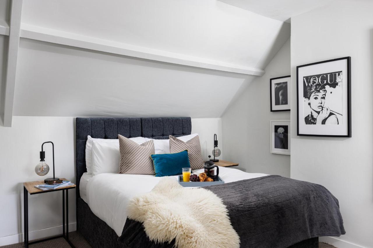 1 Bedroom - Sleeps 5 - Habita Plymouth