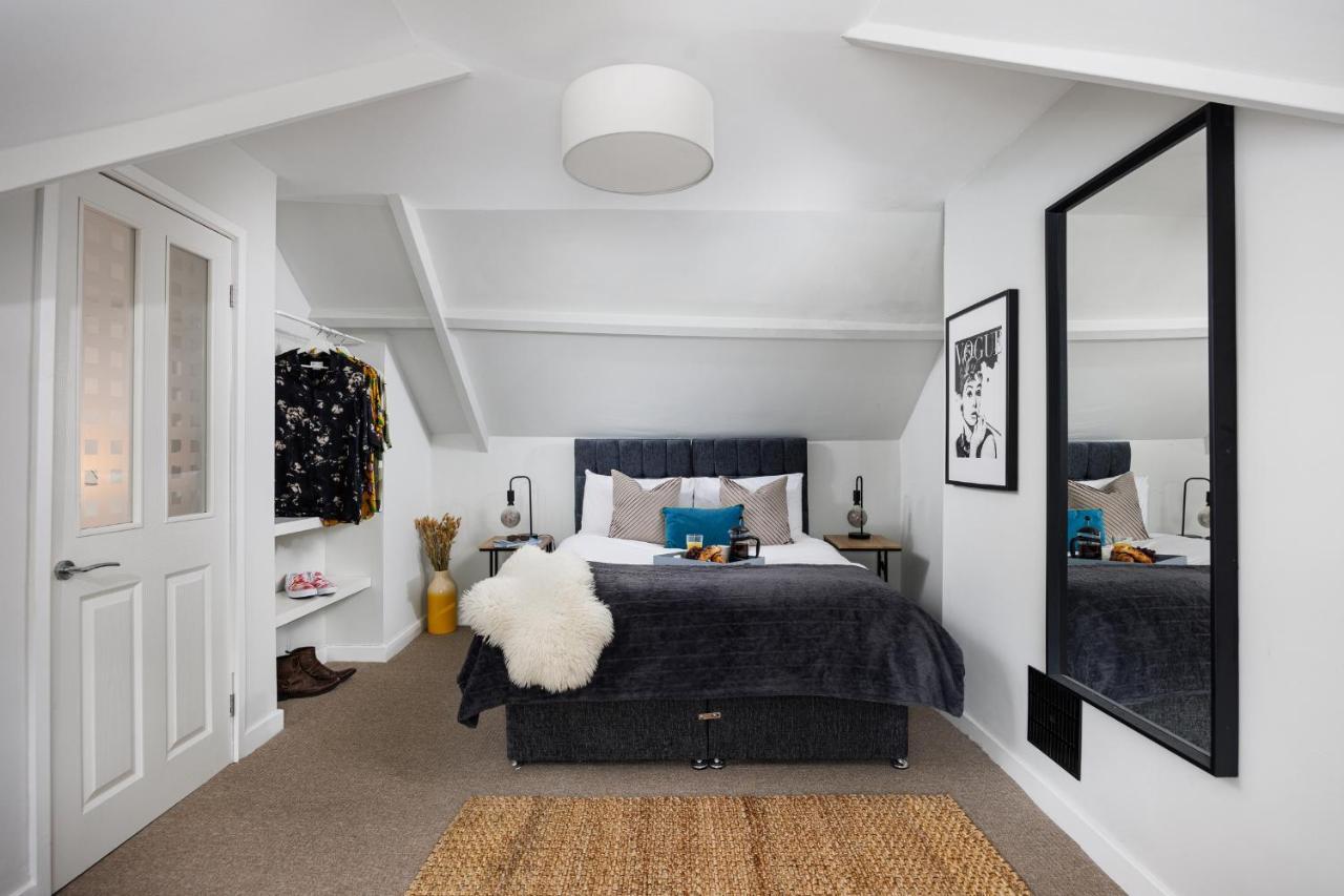 Apartment 1 Bedroom - Sleeps 5 - Habita Plymouth