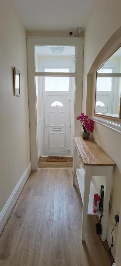 Comfy 2 Bedroom In Location, Newly Refurbished Plymouth