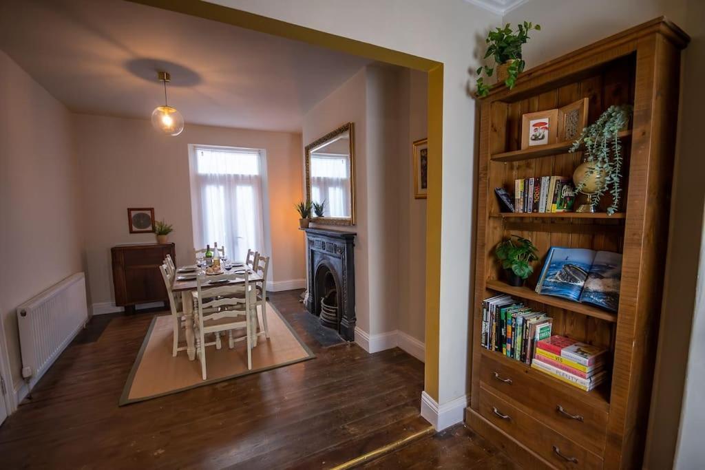 4-bed Botanical Retreat Holiday home *