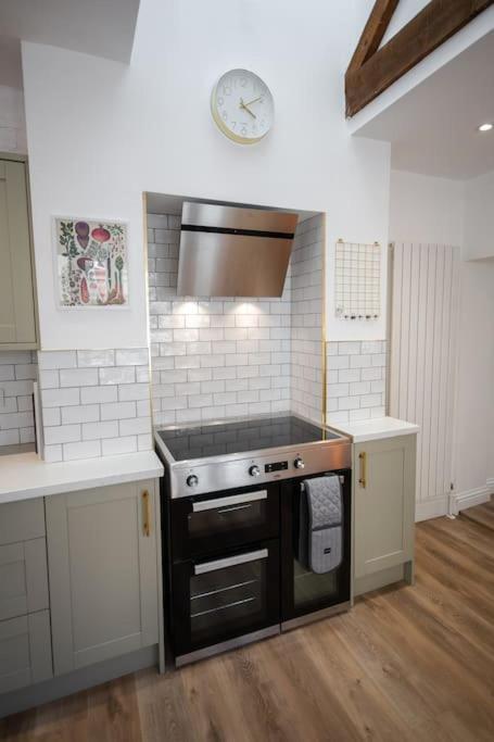 4-bed Botanical Retreat * Plymouth