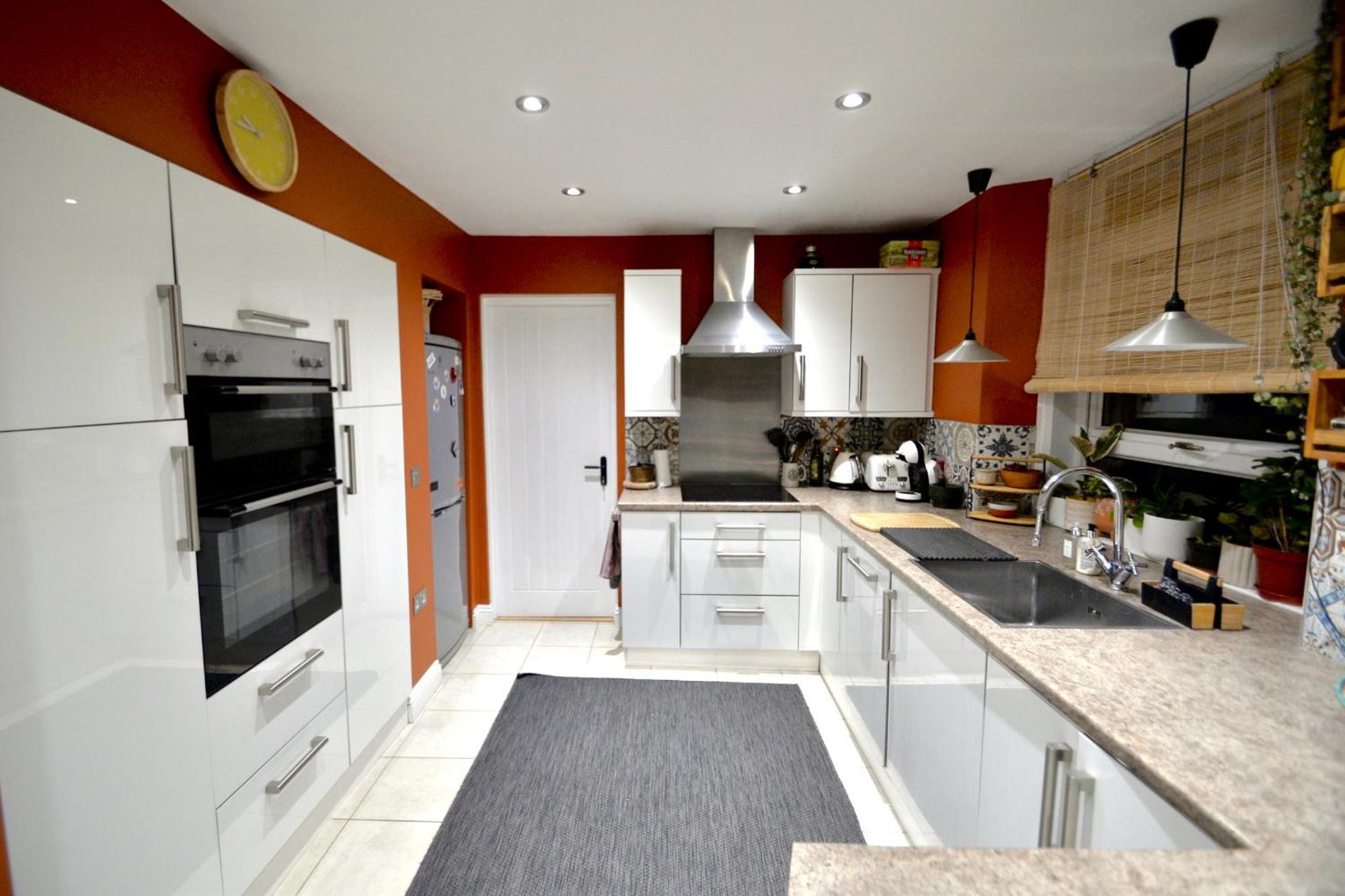 Bright And Cosy, 3 Bedroom Plymouth