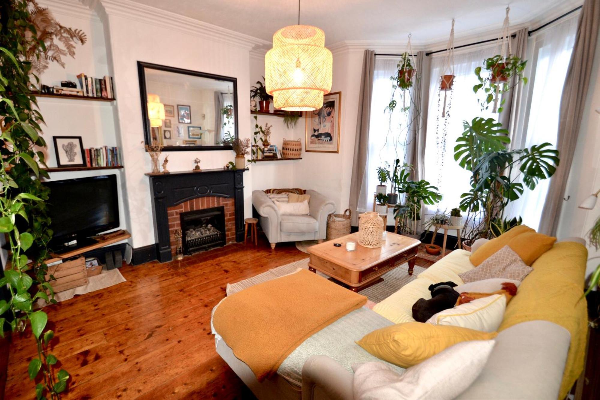 Bright And Cosy, 3 Bedroom