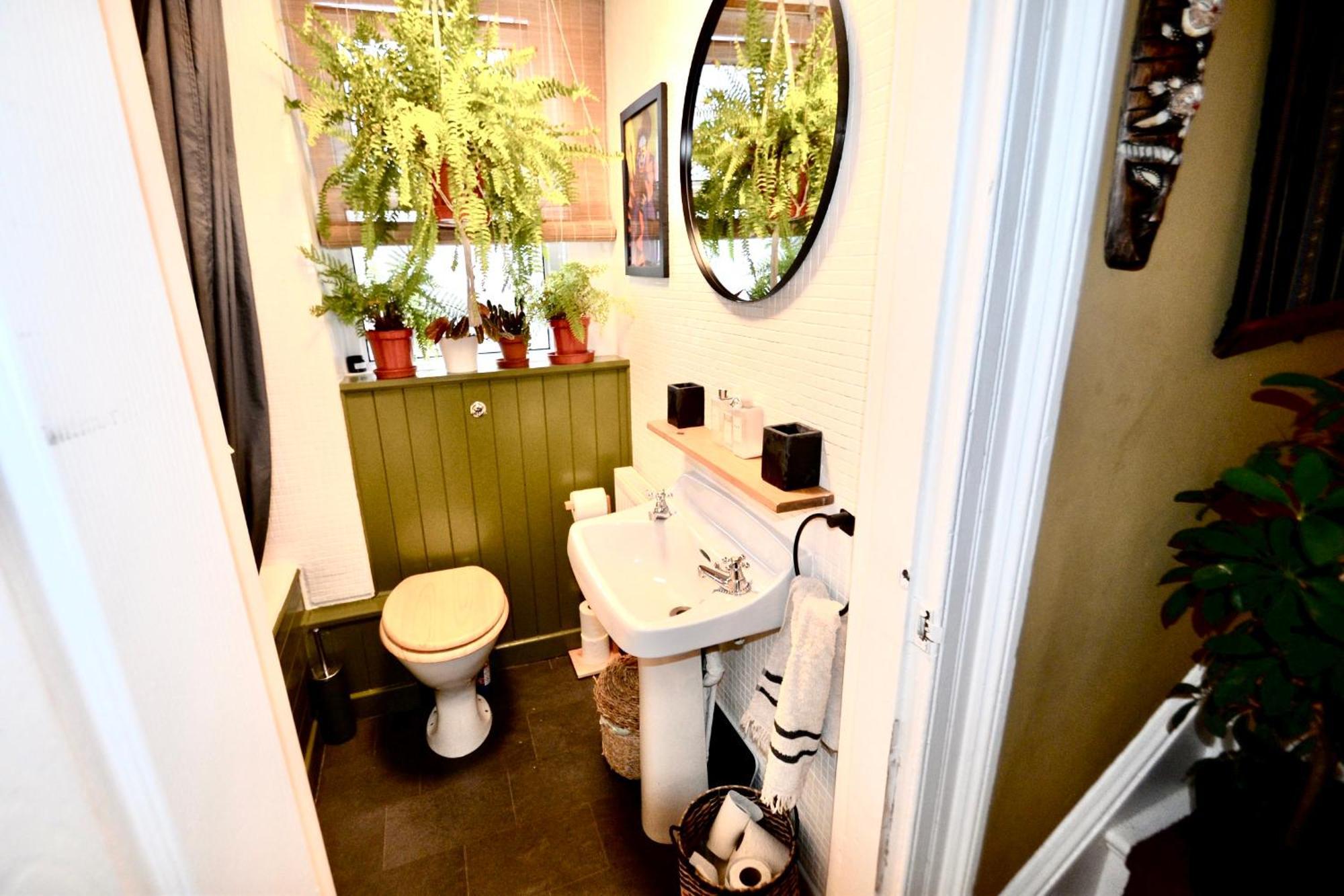Bright And Cosy, 3 Bedroom *