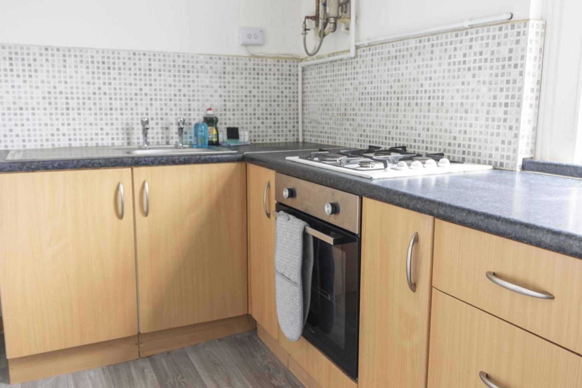 Alexandra - Large 3 Bed Perfect For Contractors, Free Parking, Fast Wifi And Great Value! Plymouth