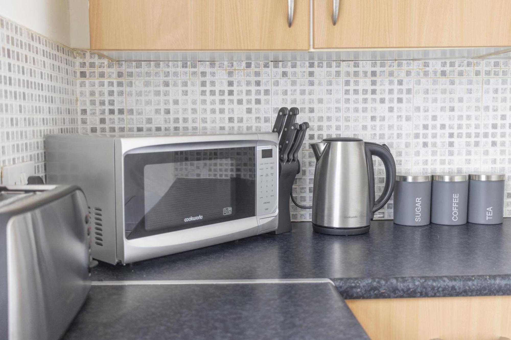 Alexandra - Large 3 Bed Perfect For Contractors, Free Parking, Fast Wifi And Great Value! Apartamento Plymouth
