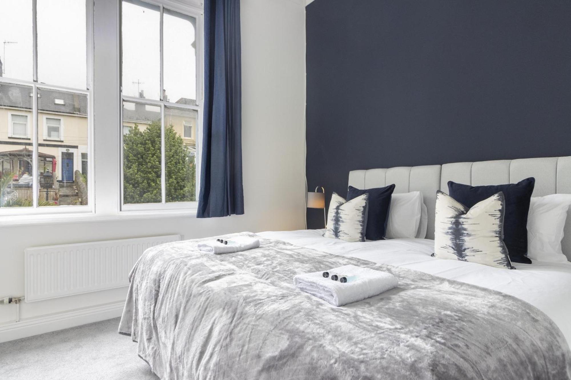 Alexandra - Large 3 Bed Perfect For Contractors, Free Parking, Fast Wifi And Great Value! Plymouth
